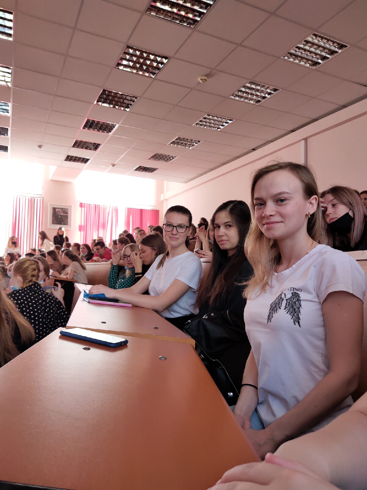 Встреча студентов выпускных курсов с потенциальными работодателями по вопросу трудоустройства.